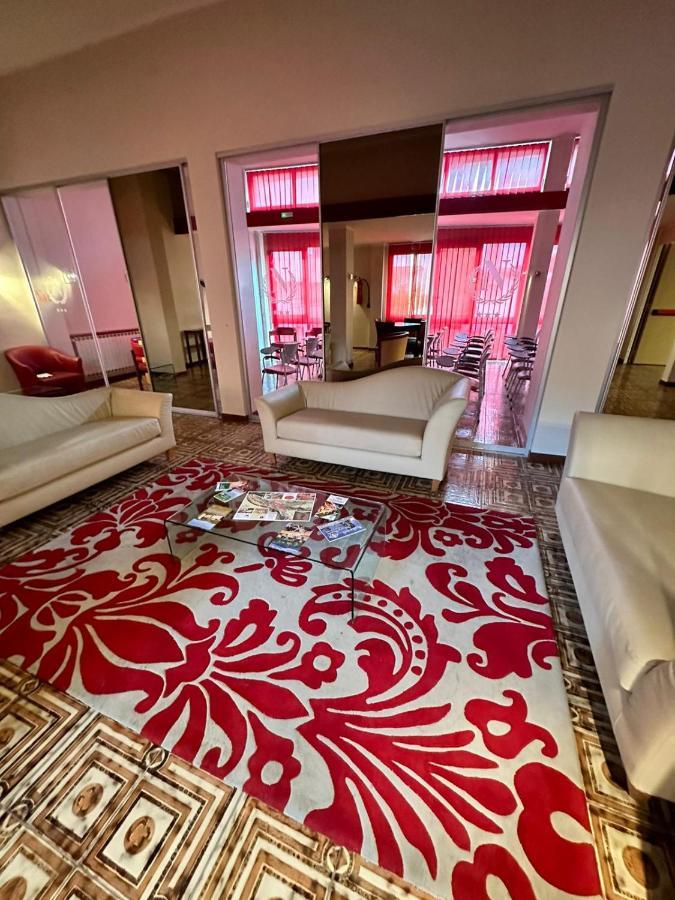 Hotel Napoleon ปอนเตรโมลิ ภายนอก รูปภาพ
