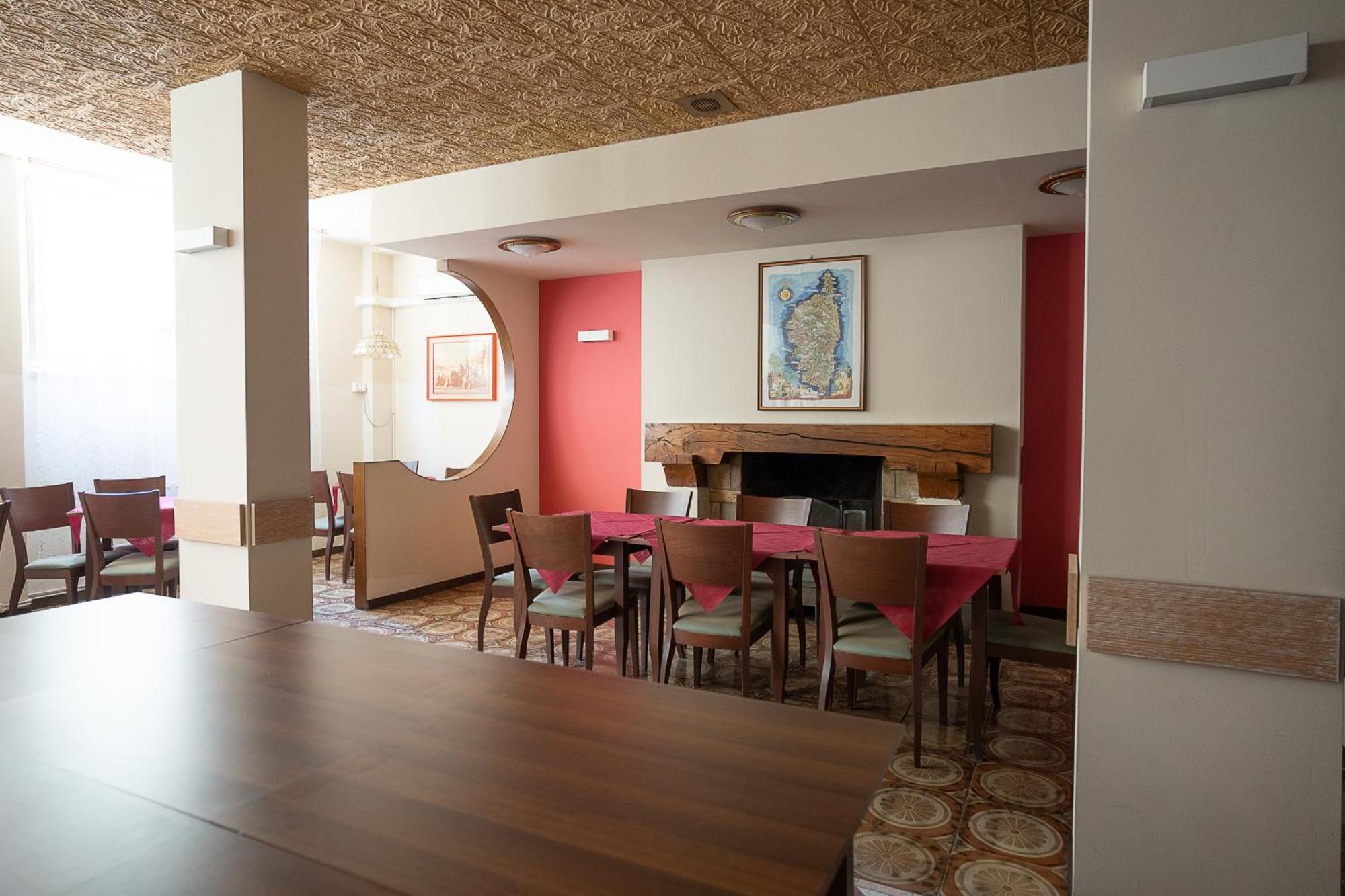 Hotel Napoleon ปอนเตรโมลิ ภายนอก รูปภาพ