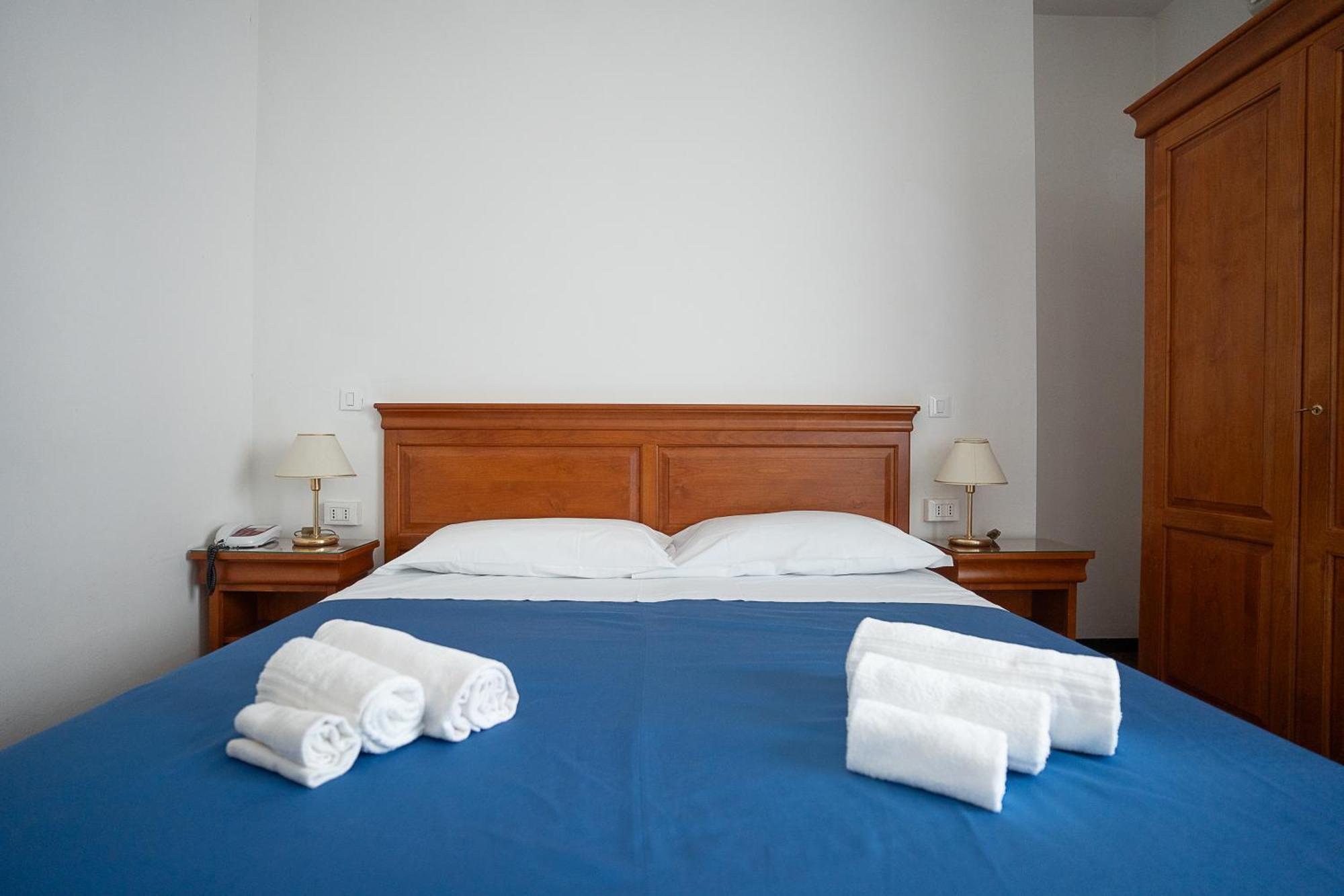 Hotel Napoleon ปอนเตรโมลิ ภายนอก รูปภาพ