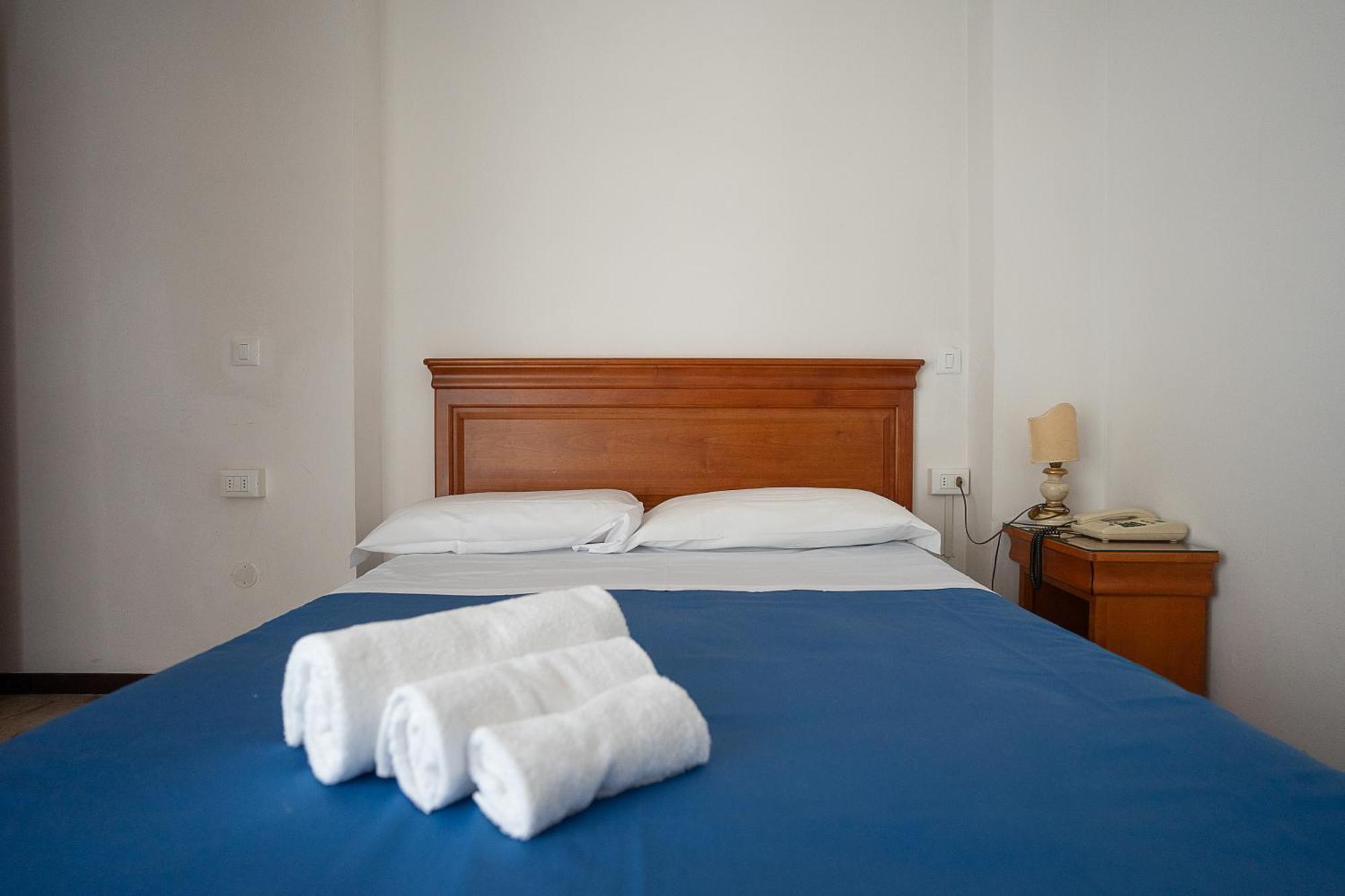 Hotel Napoleon ปอนเตรโมลิ ภายนอก รูปภาพ
